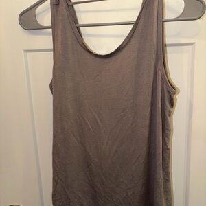 Active Life Women's Scoop Neck Tank Top in Taupe